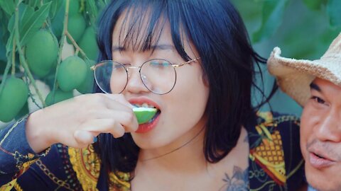 Eat Mangos With Pro Hok Khmer So Yummy and Spicy | Eat Sour Fruit With Spicy Chili