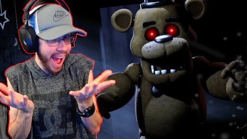 [LIVE] Exploring Freddy FazBears Theme Park!!!