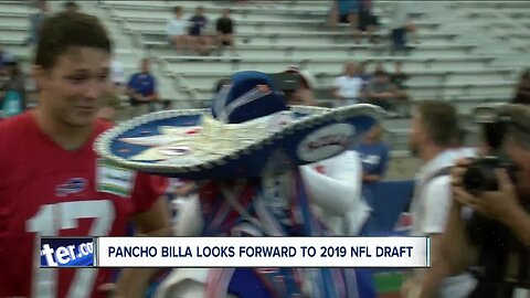 Stevie Johnson offers opportunity to read draft pick to Pancho Billa