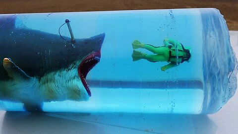 How to make Megalodon Attack Diorama