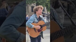 Busker Andrew Duncan covers Adele someone like you #london