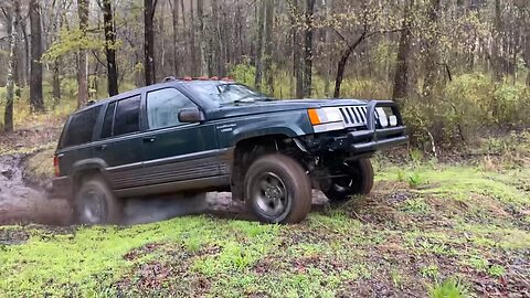 95 ZJ mudding (raw footage)