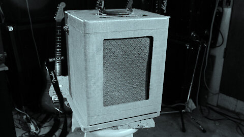 1958 Motorola Tweed Guitar Amplifier