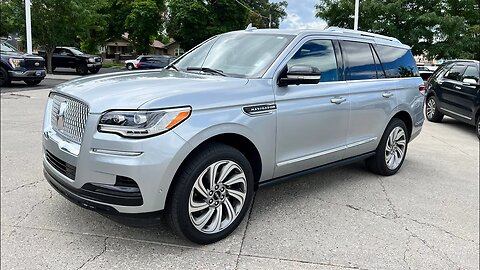 2022 Lincoln Navigator Reserve Walk Around