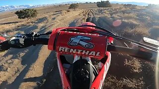 Cold Sunday Cruise in The Mountain West : Sand Track!