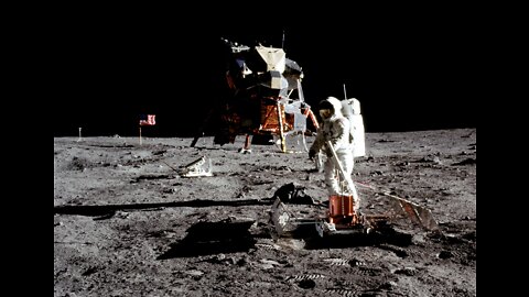 Apollo 11 Moonwalk - Real or FAKE??