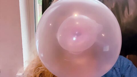 Blowing bubblegum bubbles inside of other bubbles. Dubble bubble!