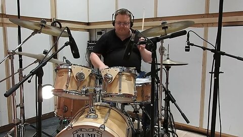 Teemu Vehkala - Consider This Love (Wendy Moten drum cover)