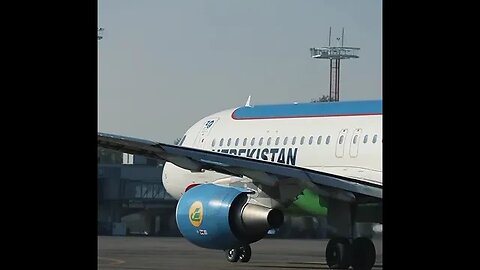 Airbus A320 Uzbekistan Airways takeoff