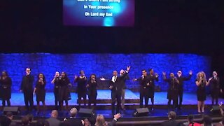 "In Your Presence, O God" sung by the Brooklyn Tabernacle Choir