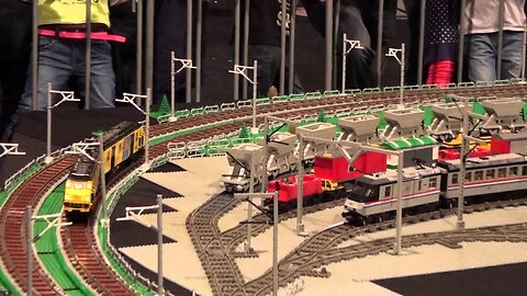 Nederlandse NS legotrein Hondenkop at Legoworld 2014 lego train