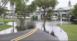 Hobe Sound residents assess damage from flooding