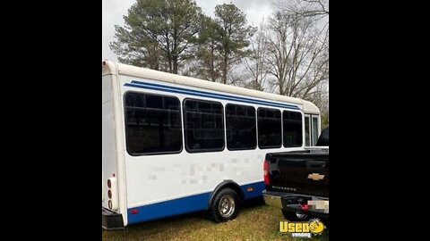 Preowned 2006 Ford Shuttle Bus / 24-Passenger Transit Bus for Sale in Mississippi!
