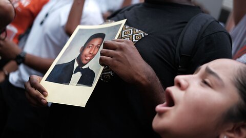 Judge Recommends NYPD Officer Tied To Eric Garner Death Be Fired
