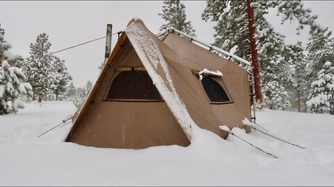 COLORADO SNOWSTORM, DAY 2 - Cast Iron Cooking, Prepping for the Storm, Finally Hits Camp!