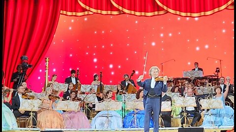 Radetzky March - André Rieu - Johann Strauss Orchestra