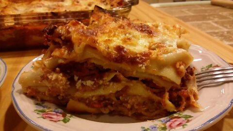 Lasagna Recipe - How To Make Lasagna - The Hillbilly Kitchen