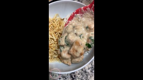 Chicken with garlic béchamel sauce. Amazing!