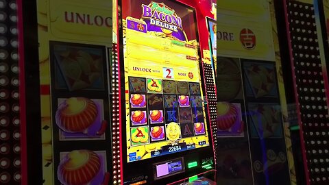 BIGGEST WIN ON RAKIN BACON SLOTS #raja #casino #lasvegas