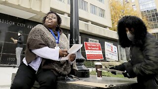 Supreme Court Blocks Absentee Deadline Extension in Wisconsin