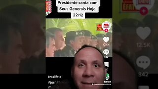 Bolsonaro canta com os generais