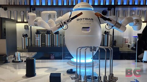 A Coffee Shop Run by a Robot Barista Expands to Manhattan