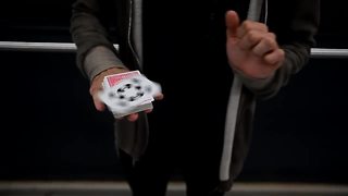Talented Magician Shows Off Amazing Card Trick Moves