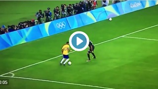 Neymar humiliates Germany defender with a crazy skill