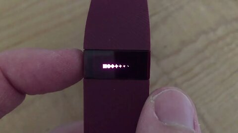 Fitbit Charge HR step goal animation with music