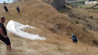 Paragliding expert shows how to take off in style