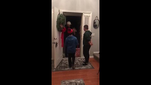 QB Matthew Stafford and wife Kelly paid a surprise Christmas visit to 3 brothers