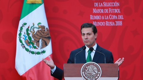 Mexican President Offers Caravan Incentives To Seek Asylum There