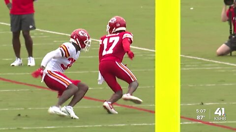 Here's why the Chiefs probably will keep 7 receivers and who they will be