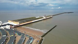 Flying my DJI Mini Pro Drone Over Walton On The Naze Pier Essex 2023 in betwine the rain