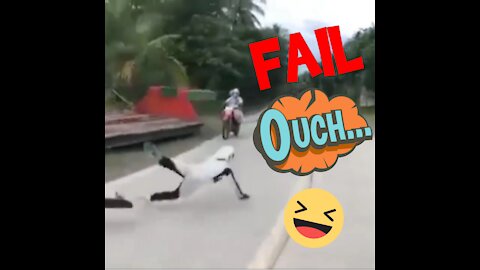 Random video: Funny video #2 skater boy failed to play tricks