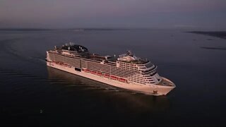 30th July 2022 Cruise ships galore Southampton P&O Ventura Iona, MSC Virtuosa and Sky Princess 4k
