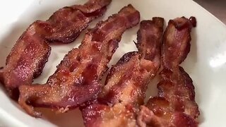 Farmer Boys seeks Bacon Intern
