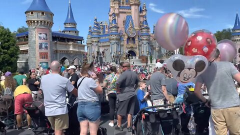 Magic Kingdom After Hurricane Ian | Largest Crowds Since Summer