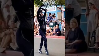 CATWOMAN COSPLAY