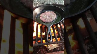 Campfire burgers with 30% pork added in