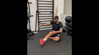 HIP MOBILITY #3 🔥 PREVENT INJURIES AND BUILDING FOUNDATION WITH THESE EXERCISE ✋🏻(PART 3)