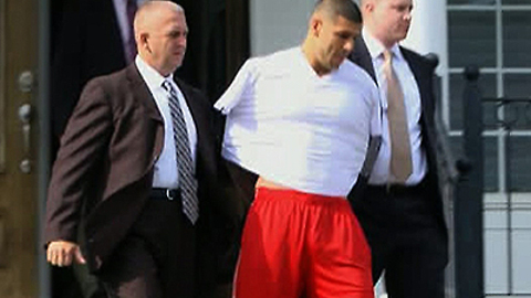 Former NFL Player "Aaron Hernandez" Found Dead In Prison Cell