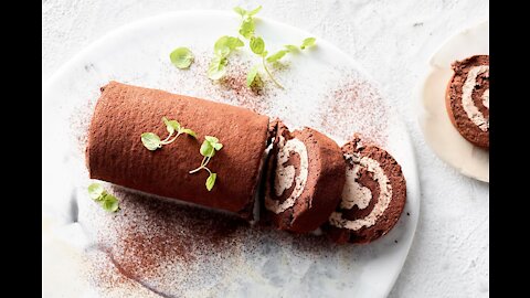 Cake in a Frying Pan in 5 Minutes! Recipe for Swiss Roll Cake!