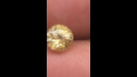 Sri lanka naturel yellow sapphire