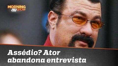 Questionado sobre assédio, Steven Seagal abandona entrevista