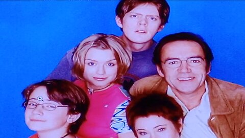 review, my family, 2000 - 2011, dark sitcom, Robert Lindsay,