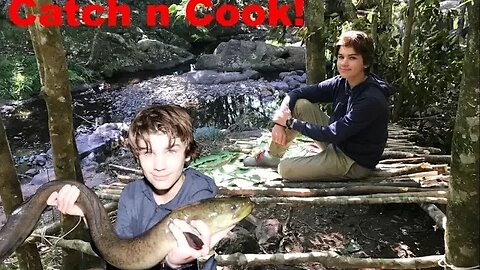 Primitive DIY SURVIVAL SHELTER - Catch n Cook! HUGE EEL