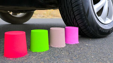 Squashing Crunchy and Soft Things! Kinetic Sand VS Car Wheel