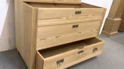Large Antique Pine Mule Chest (V2305B) @Pinefinders Old Pine Furniture Warehouse