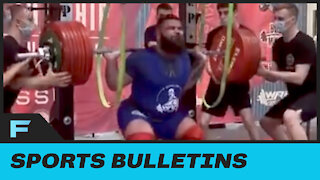 Powerlifter Breaks BOTH Of His Knees During Squat That Goes HORRIBLY Wrong